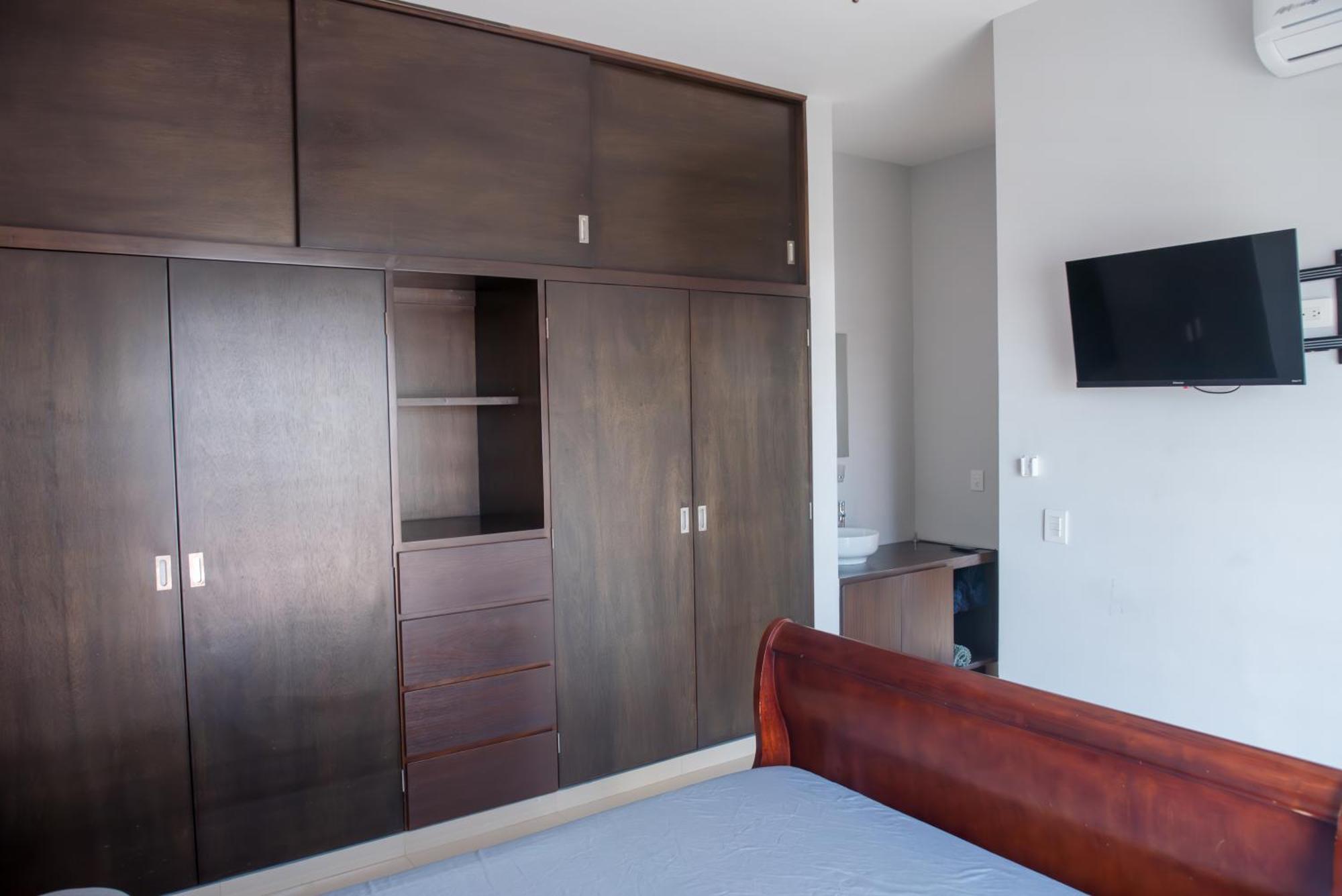 2Br/2Ba Condo 1 Block To Ocean! - Unit #5 Mazatlan Dış mekan fotoğraf